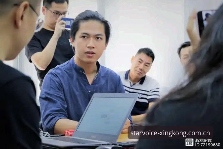 索斯盖特新纪录片：一场针对“男性圈层”的温和干预？——详解采访内容与平台观看体验